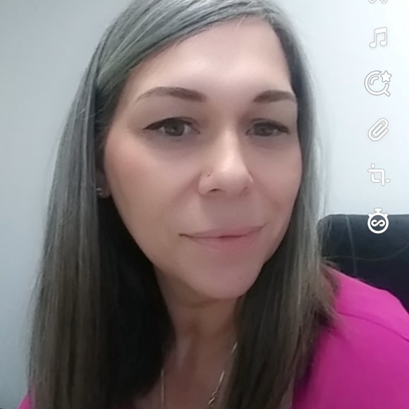 Meet your Posher, Amy - Picture 1 of 1